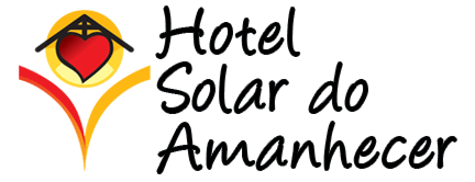 Logo Hotel Solar do Amanhecer em frente a praia de Charitas em Niterói
